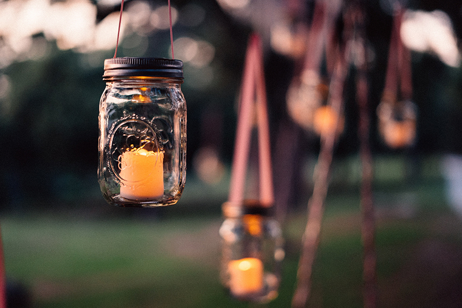 DIY: Steal The Moment With Chalkboard Mason Jar Candle Centerpiece